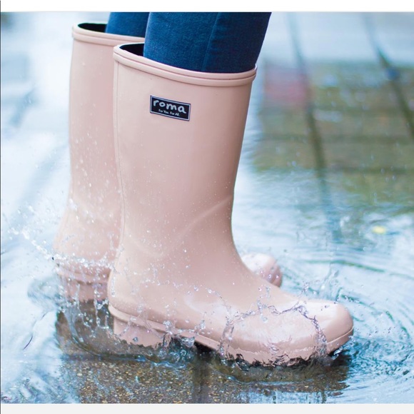 blush rain boots